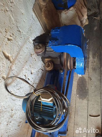 Воздушный компрессор