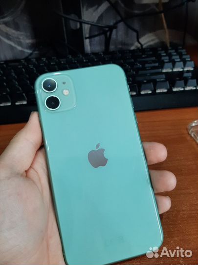 iPhone 11, 64 ГБ