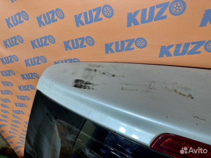 Крышка багажника задняя Kia Carnival 2008