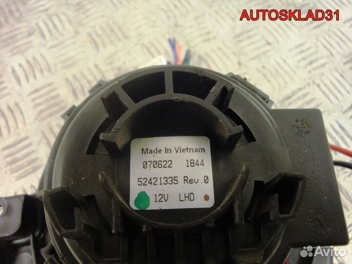 Моторчик печки Opel Astra H 1845099