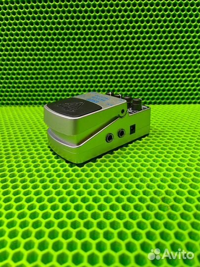 Гитарная педаль Behringer DR600 Digital Reverb