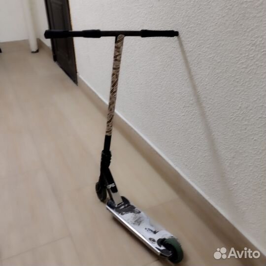 Самокат трюковой hipe h4