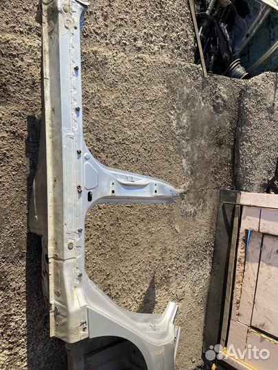Четверть задняя левая с порогом Ford Focus 3 седан