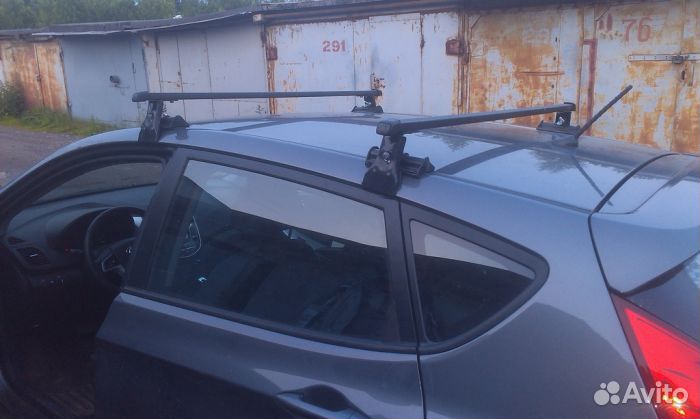 Багажник на крышу универсальный с прямоуг. дугами