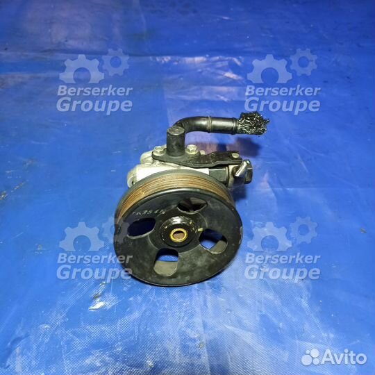 Насос гидроуселителя руля Kia Sorento D4CB