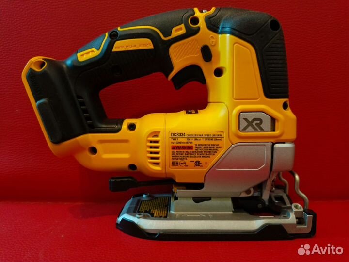 Лобзик DeWalt DCS334