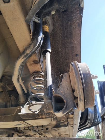 Стойка задняя правая левая Лада Веста 2019 г