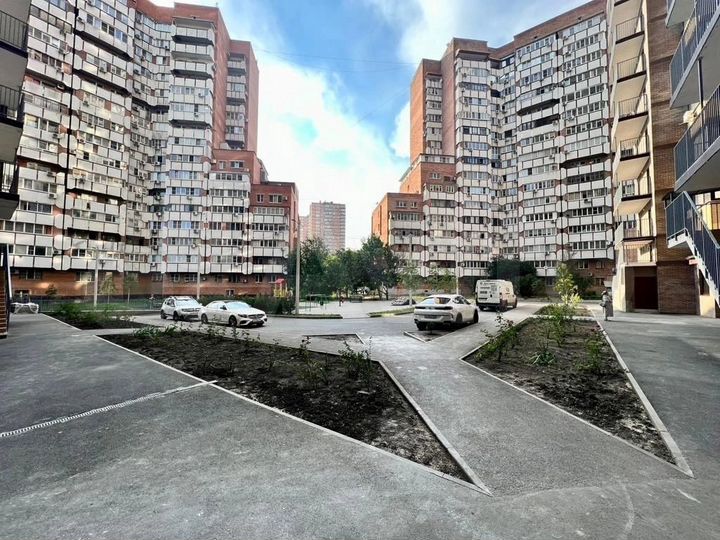 3-к. квартира, 88 м², 8/24 эт.