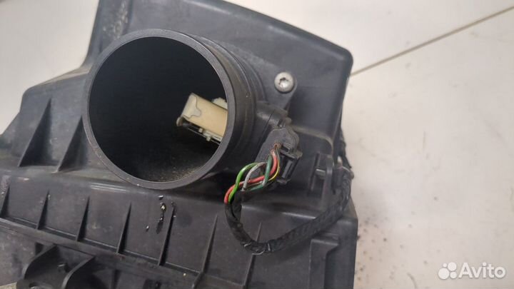 Корпус воздушного фильтра Nissan Qashqai