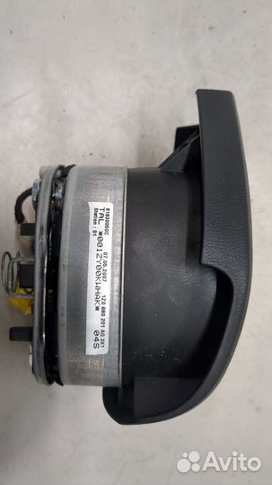 Подушка безопасности водителя Skoda Octavia (A5)