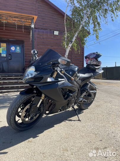 Suzuki GsxR600 K5