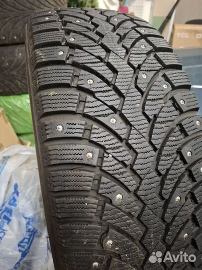 Formula Ice 235/65 R17 108T