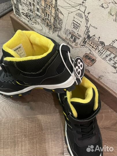 Ботинки для мальчика 38 размер новые