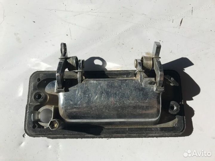 Ручка двери внешняя передняя левая Toyota Camry