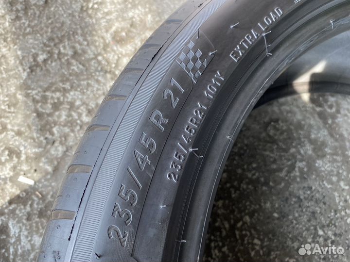Michelin Pilot Sport 4 SUV 235/45 R21 101Y