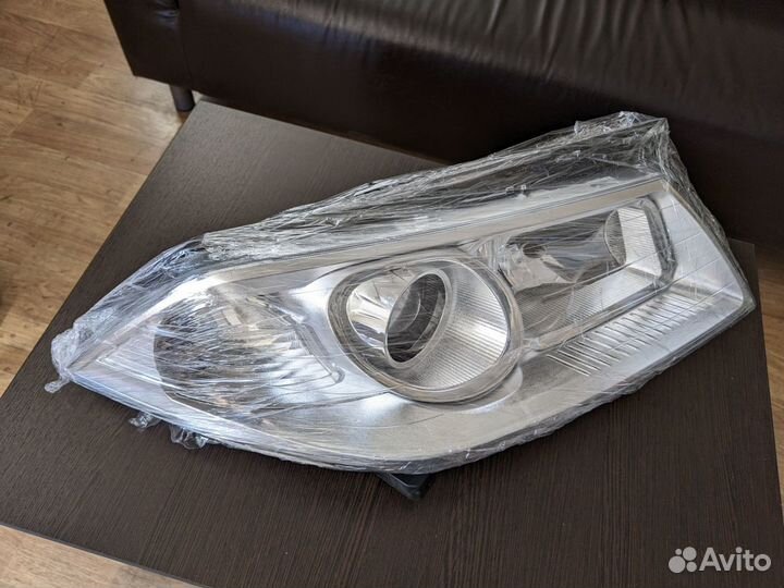 Фары новые Bi LED Renault Megane 2 без разреза фар