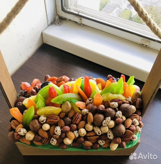 Подарочный деревянный ящик