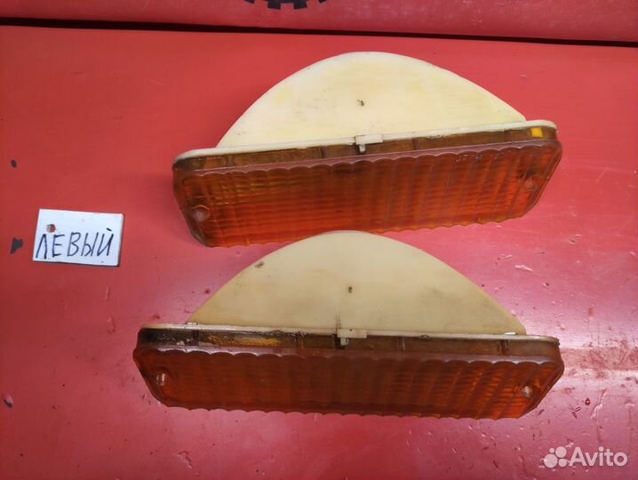 Поворотник Ford Bronco 2 Ranger