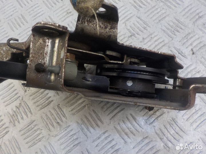 Рычаг стояночного тормоза Chrysler 300C
