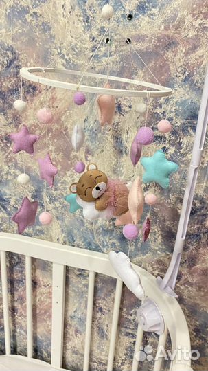 Детский мобиль в кроватку из фетра
