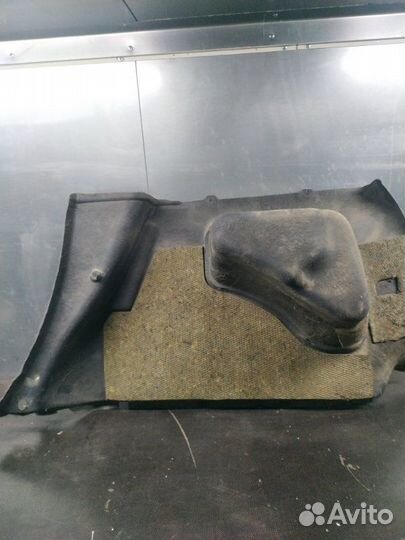 Обшивка багажника левая Citroen Xsara Pikasso