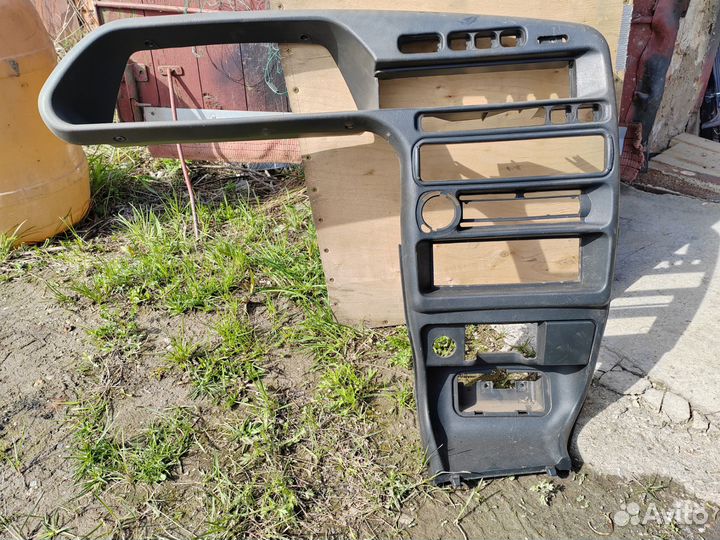 Накладка торпеды ваз 2114