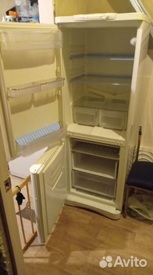 Холодильник indesit