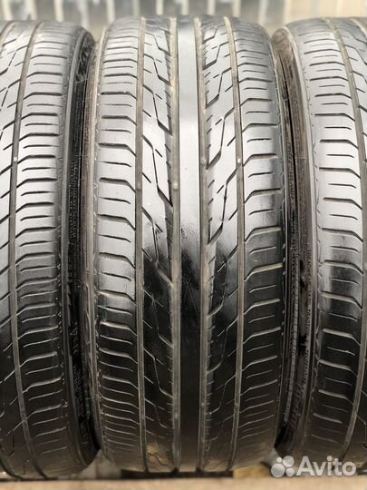 Toyo Extensa HP 225/30 R20