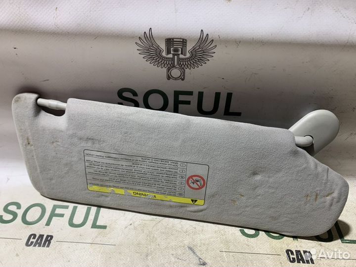 Козырек солнцезащитный левый Toyota Avensis 2005