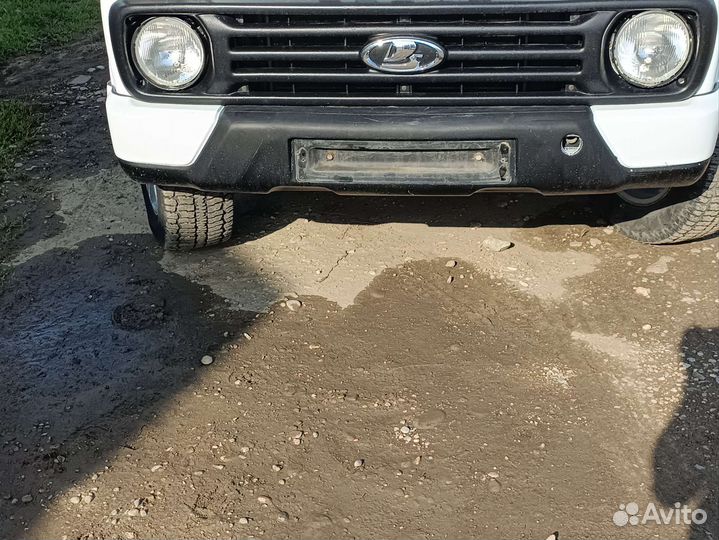 Бампер на Ниву
