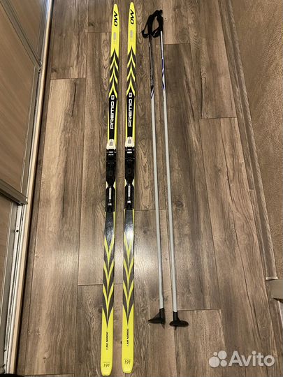 Беговые лыжи