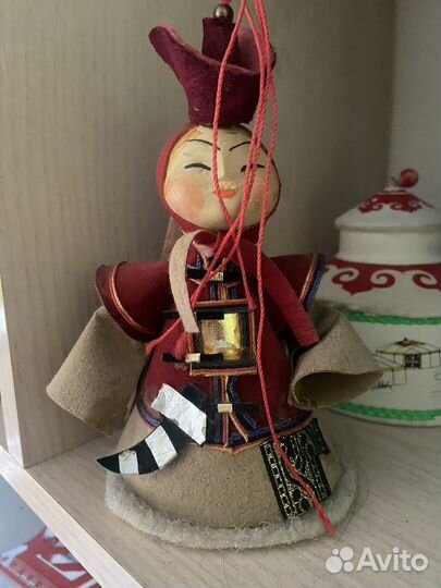 Юрта-шкатулка и фигурка