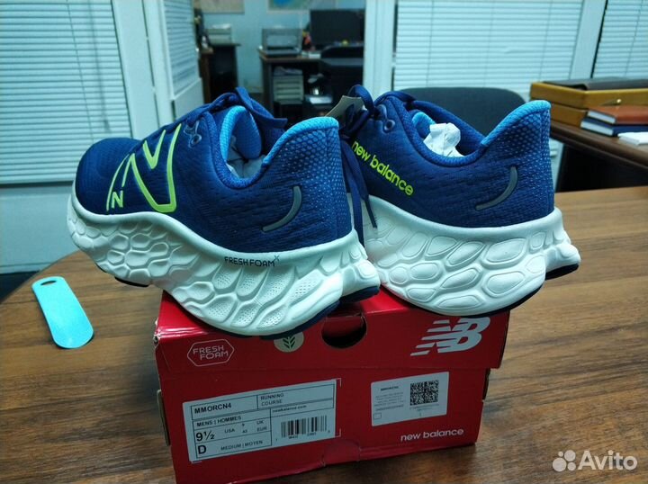 Кроссовки New Balance More V.4 Blue