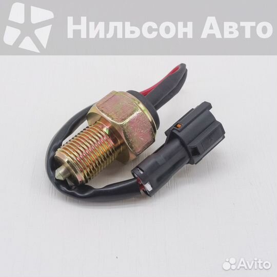 Датчик заднего хода isuzu ELF, zevs