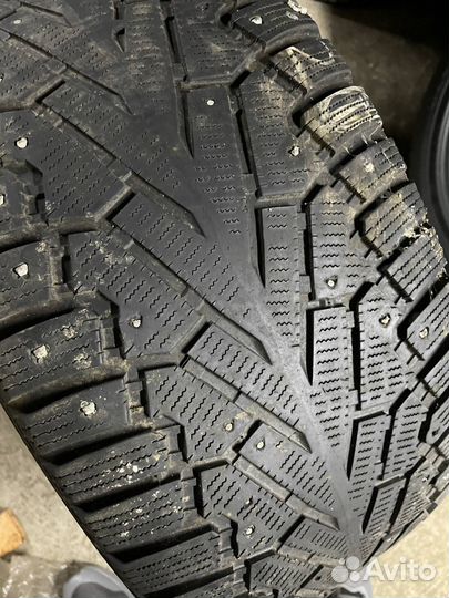 Pirelli Ice Zero 295/40 R20