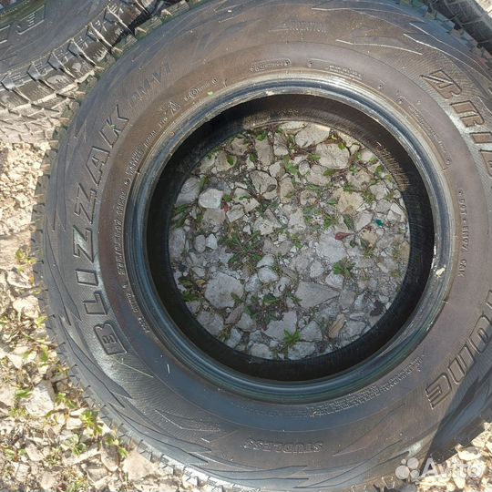 Bridgestone Blizzak DM-V1 275/65 R17 115Q