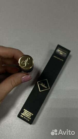 Жидкая помада для губ с сатиновым финишем kilian