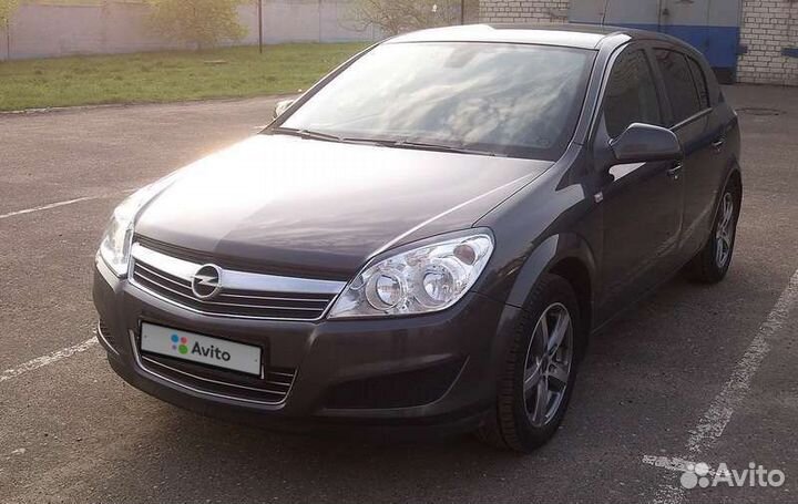 Opel Astra 1.6 МТ, 2011, 302 000 км