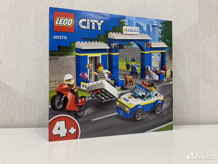 Lego City Побег из полицейского участка 60370