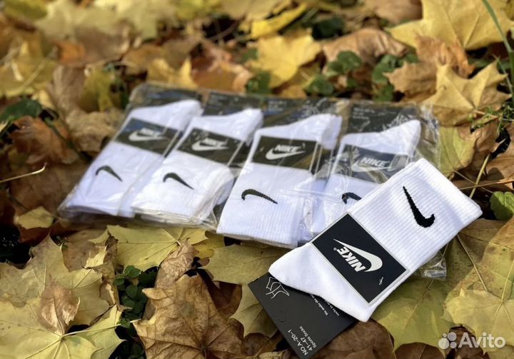 Носки Nike белые высокие