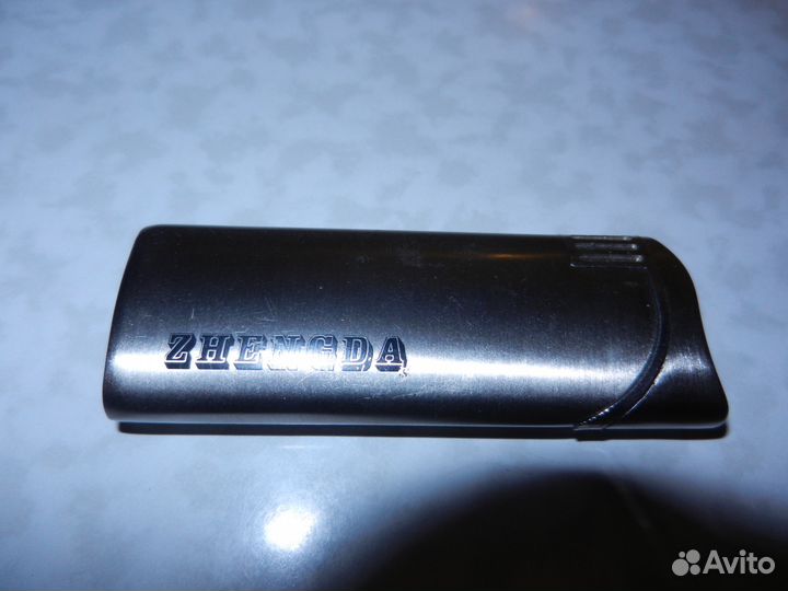 Зажигалка в подарочной коробке