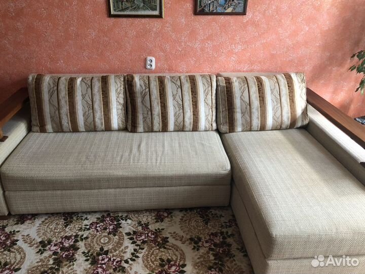 Угловой диван
