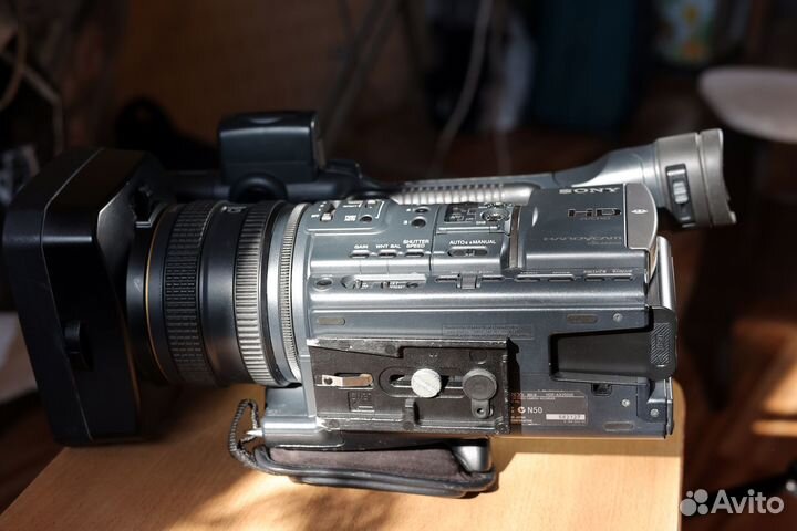 Видеокамера sony HDR-AX2000E