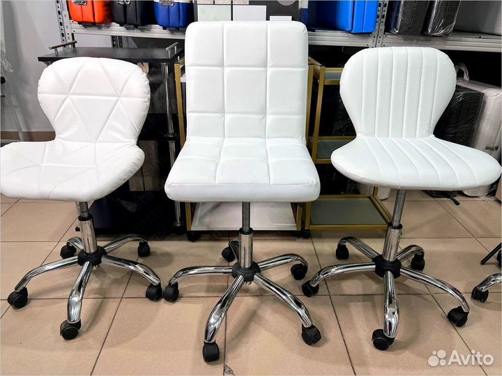 Стул мастера маникюра