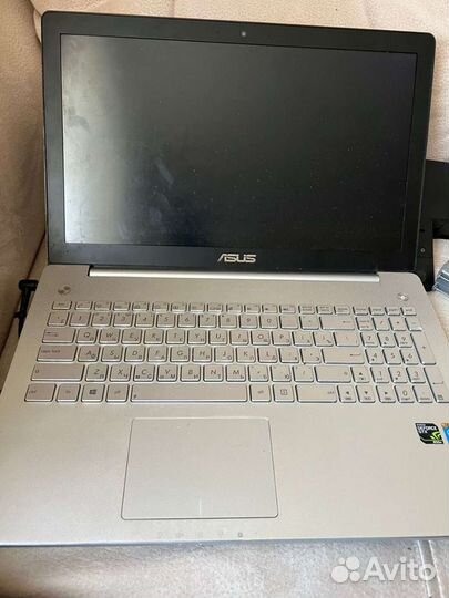 Asus N550 и Asus ROG игровой ноутбук с GTX