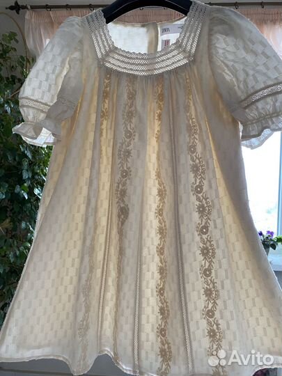 Платье Zara с вышивкой 4-5 лет/110 см оригинал