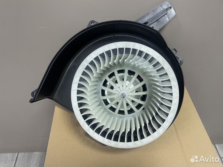 Моторчик печки Фольксваген поло седан