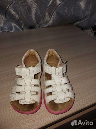 Босоножки для девочки