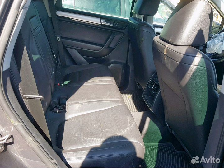 Разбор на запчасти Volkswagen Touareg 2010-2014
