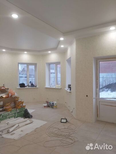 Шпатлевка, поклейка обоев